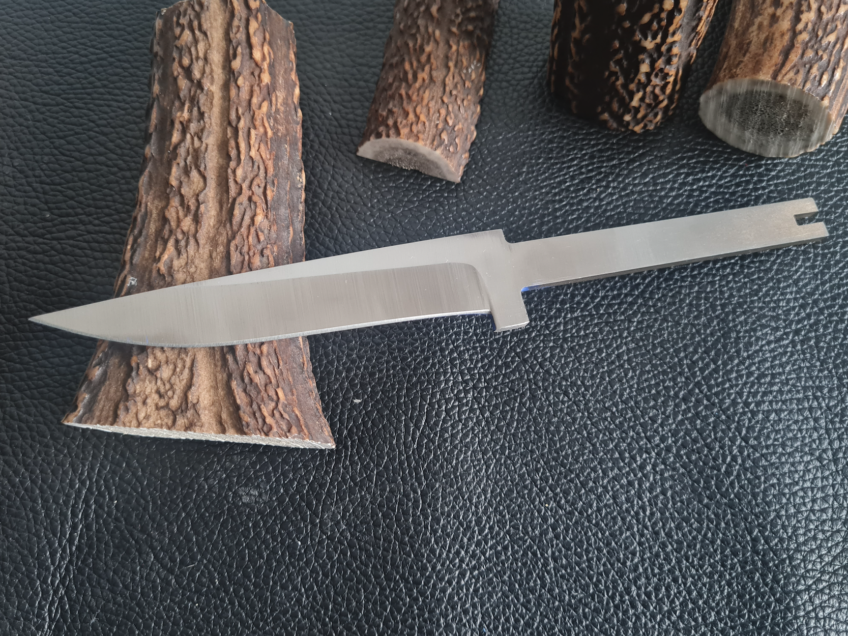 Finn 5" Hidden Tang, Flat Grind - Elmax Knife Blank