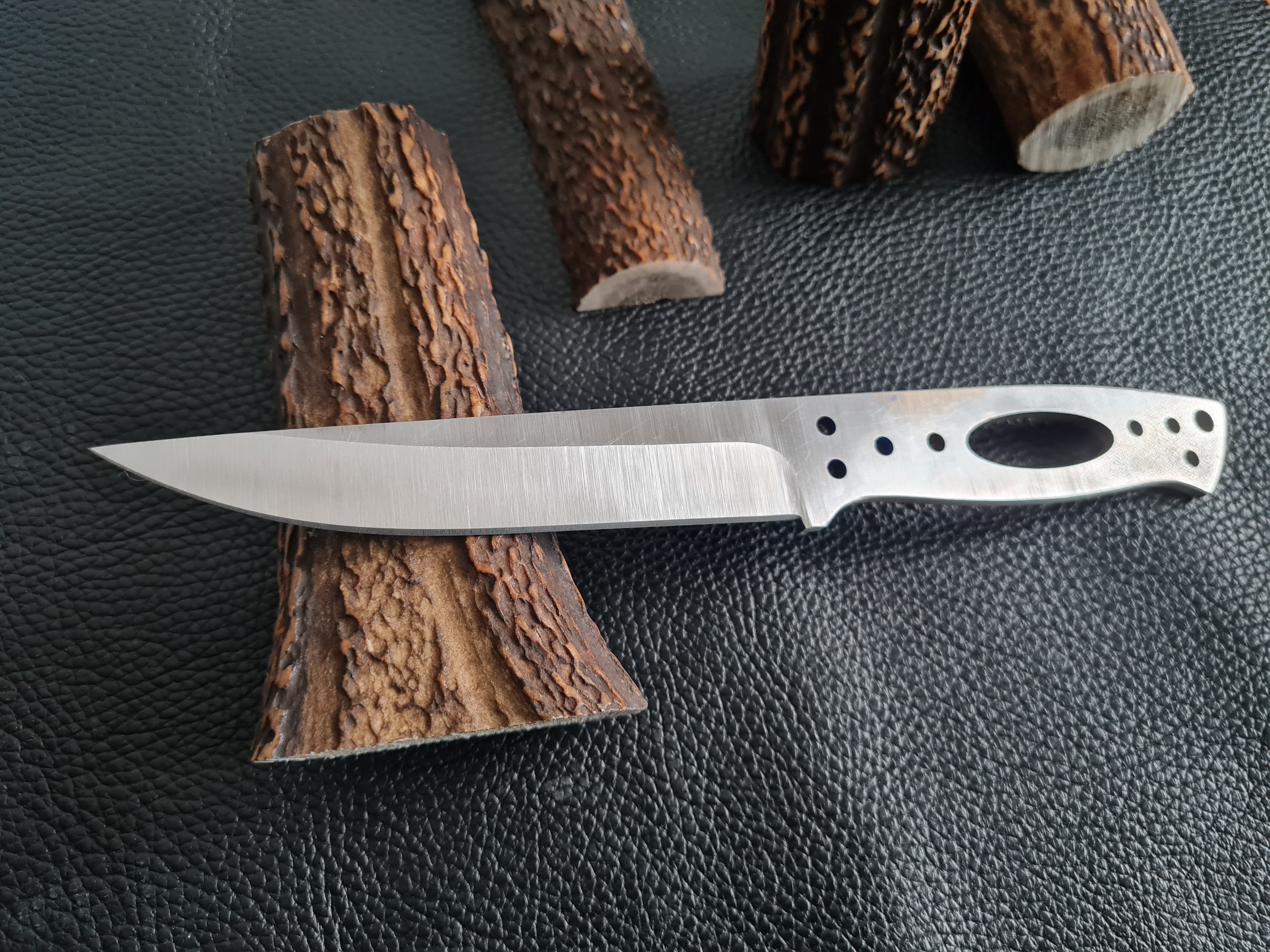 Yukon 5" Full Tang, Hollow Grind - Elmax Knife Blank